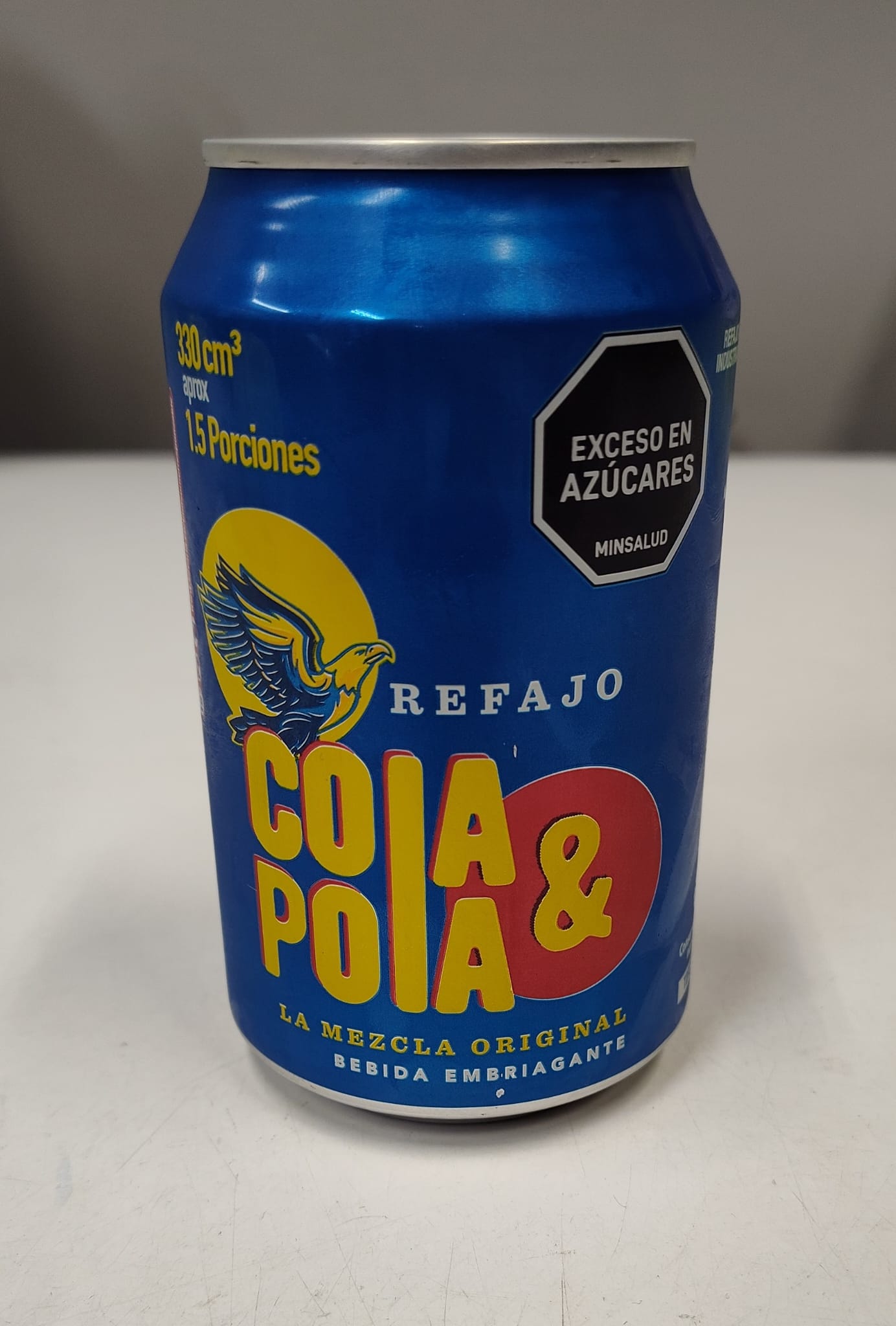Cola y pola lata unidad