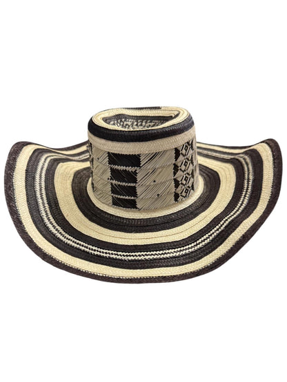 Sombreros vueltiaos tejidos a mano